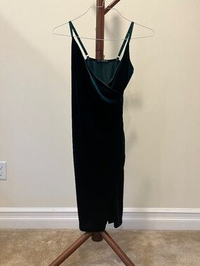 QUIZ Emerald Green Velvet Spaghetti Strap Dress - Size 4